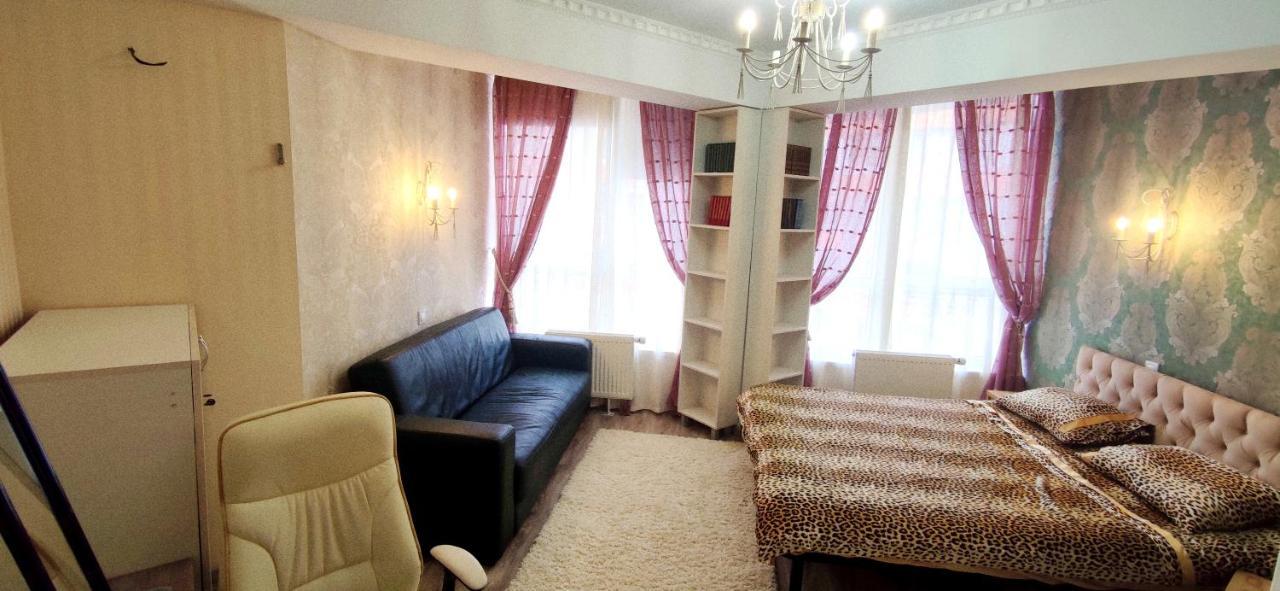 Inessa Center Guest Penthhouse Apartment Chisinau Exterior photo