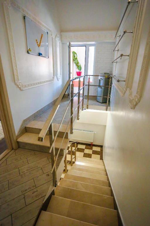 Inessa Center Guest Penthhouse Apartment Chisinau Exterior photo